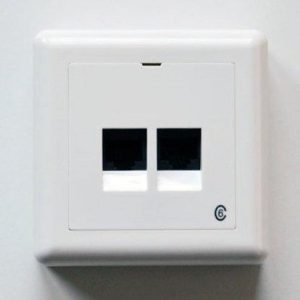 Stikkontakt Data påvegg Hvit 2X8 Kat6 UTP-CBK-0