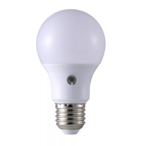 LED pære 230V/E27 5,5W Frostet glass Classic m/fotocelle-0